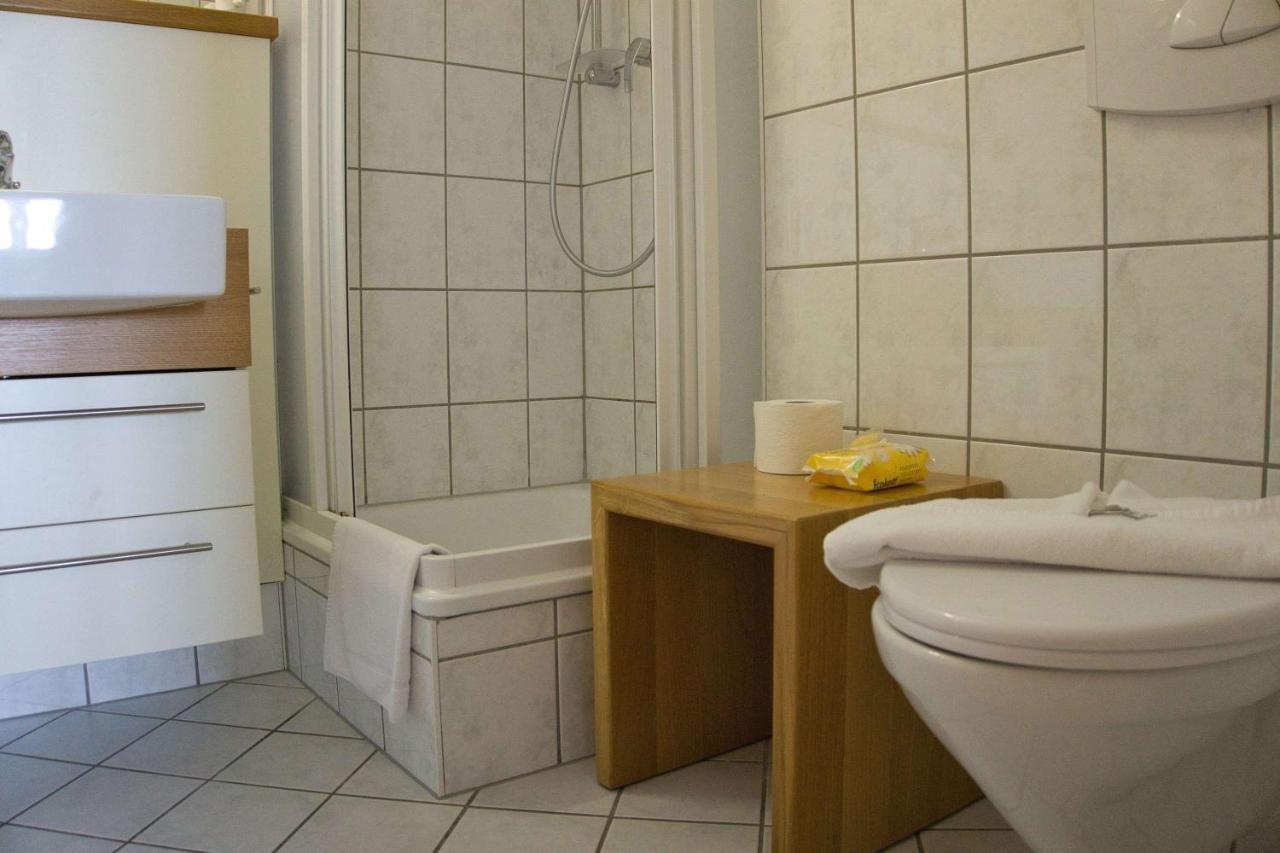 Fewo Mit Meerblick, Gratis Nutzung Vom Ahoi Erlebnisbad Und Sauna In Sellin - Haus Blick Zur See Fewo 11 เกอเรน ภายนอก รูปภาพ